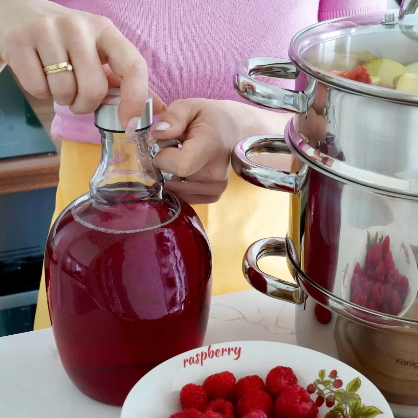 Butelka galon z zakrętką Tadar 1,5 l