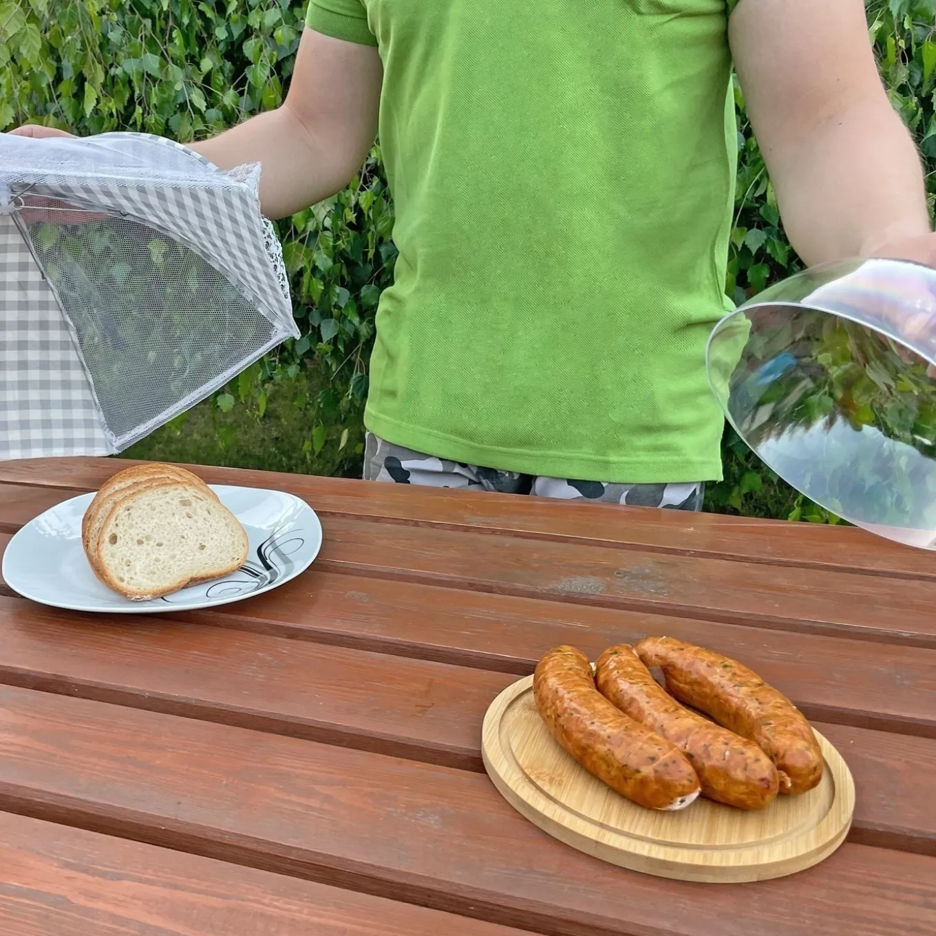 Deska bambusowa z kloszem Tadar 18,8 cm okrągła