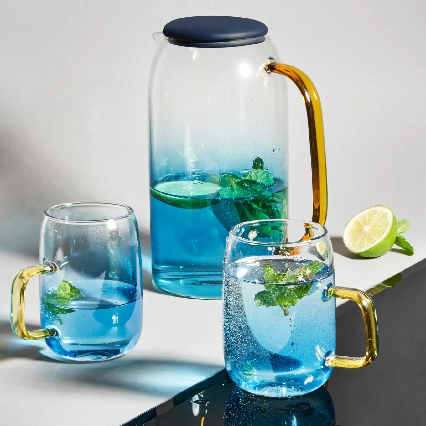 Dzbanek szklany Starke Pro Arube 1,5 l i 2 szklanki 300 ml niebieskie