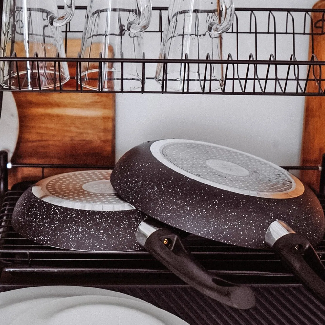 Patelnia marmurkowa non-stick Tadar Marmara Black 18 cm indukcja