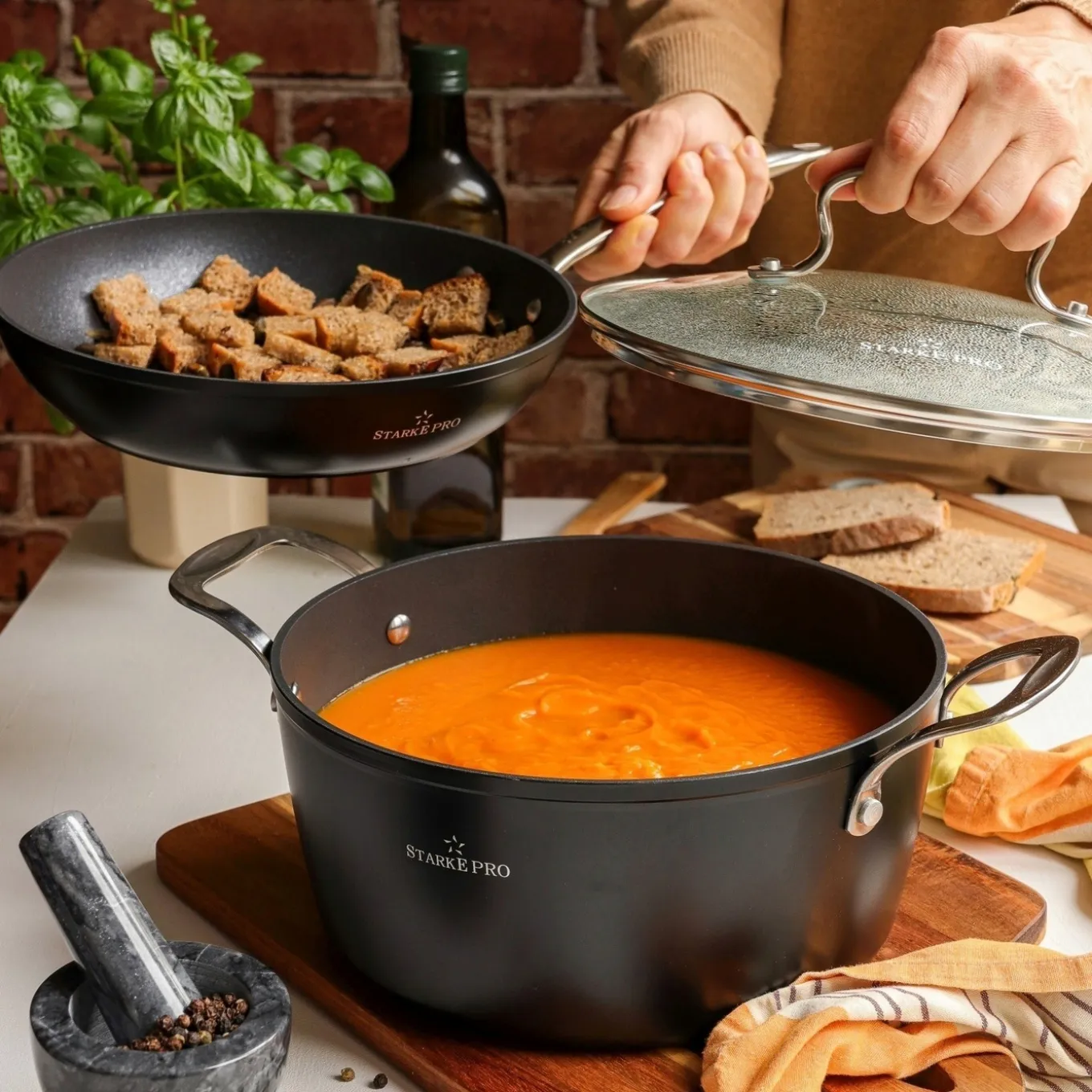 Patelnia na indukcję non-stick Starke Pro Tarry 19,5 cm