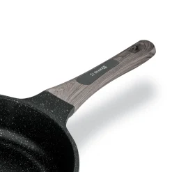 Patelnia na indukcję z powłoką marmurową Starke Pro Embossed 28 cm