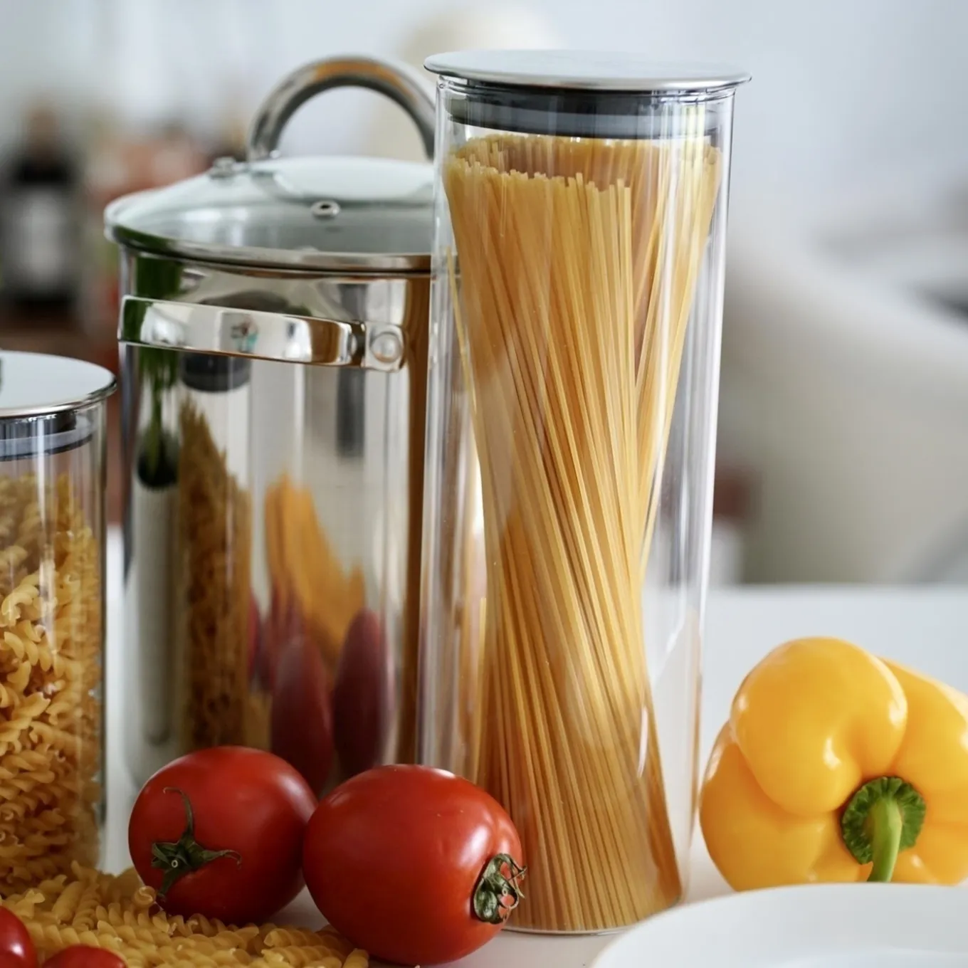 Pojemnik szklany z pokrywką na produkty sypkie Tadar Kimi 1700 ml