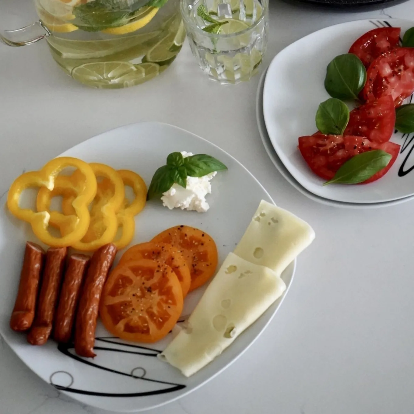 Zestaw kwadratowych talerzy porcelanowych Tadar Wstęga 18 elementów